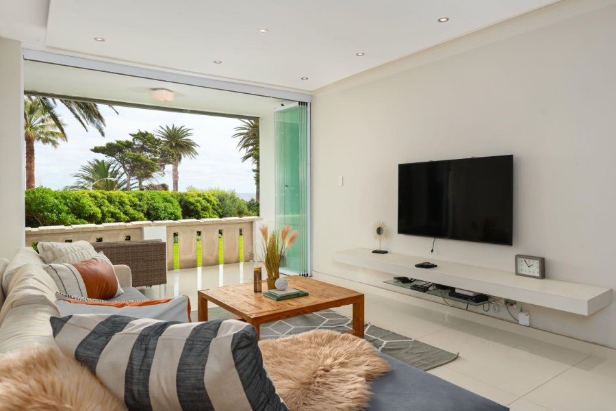 To Let 2 Bedroom Property for Rent in Camps Bay Western Cape